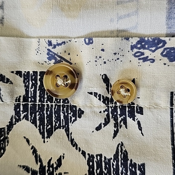 CROSSINGS, men's XL casual button-down shirt. Tropical print. EXCELLENT. - Picture 10 of 10